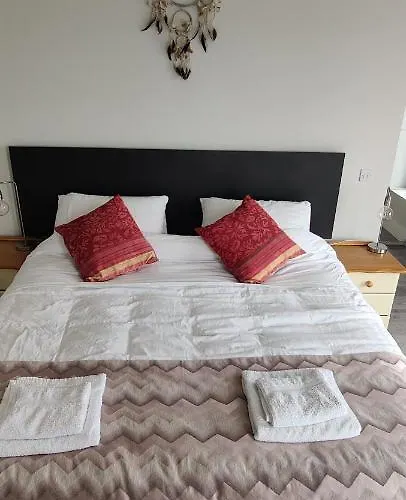 Mor House Homestay *